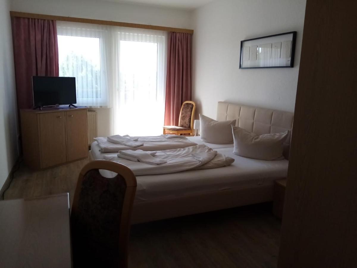 Zur Linde Hotel Ostrau  Eksteriør billede